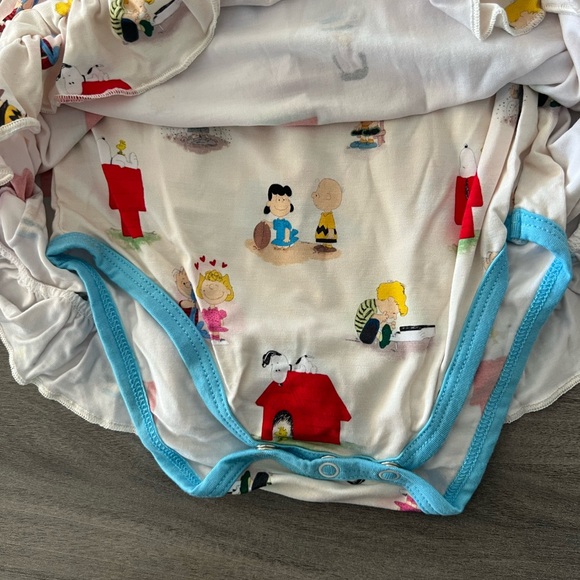 BAMBOO GOOD GRIEF GANG SHORT SLEEVE BODYSUIT TWIRL DRESS Snoopy Peanuts - Picture 4 of 5